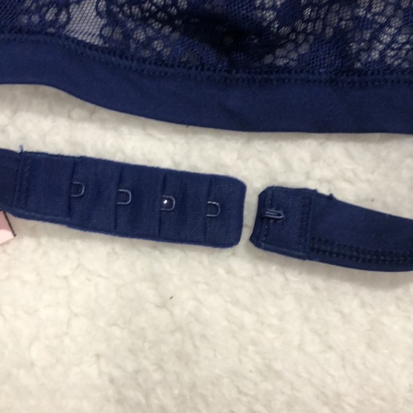 New Victoria’s Secret blue bralette - Picture 4 of 5